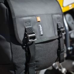 Kriega Solo 18 Saddlebag -Winkel Voor Motorfietsonderdelen kriega saddlebag detail