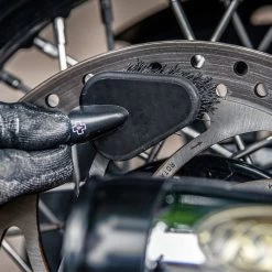 Muc-Off Detailborstel 5 Muc-Off Detailborstel -Winkel Voor Motorfietsonderdelen muc off brush indiviual detailing 3